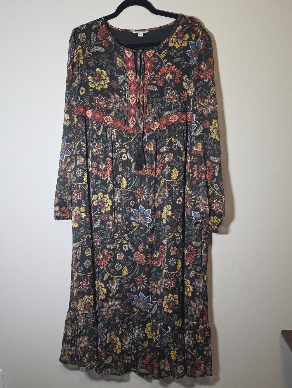 FRYE AND CO. Black Floral Long-Sleeve Midi Dress Gold Stitching W/ Pockets